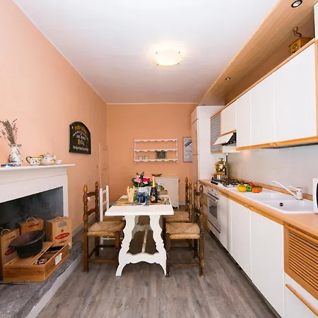 Sleeps 4 *